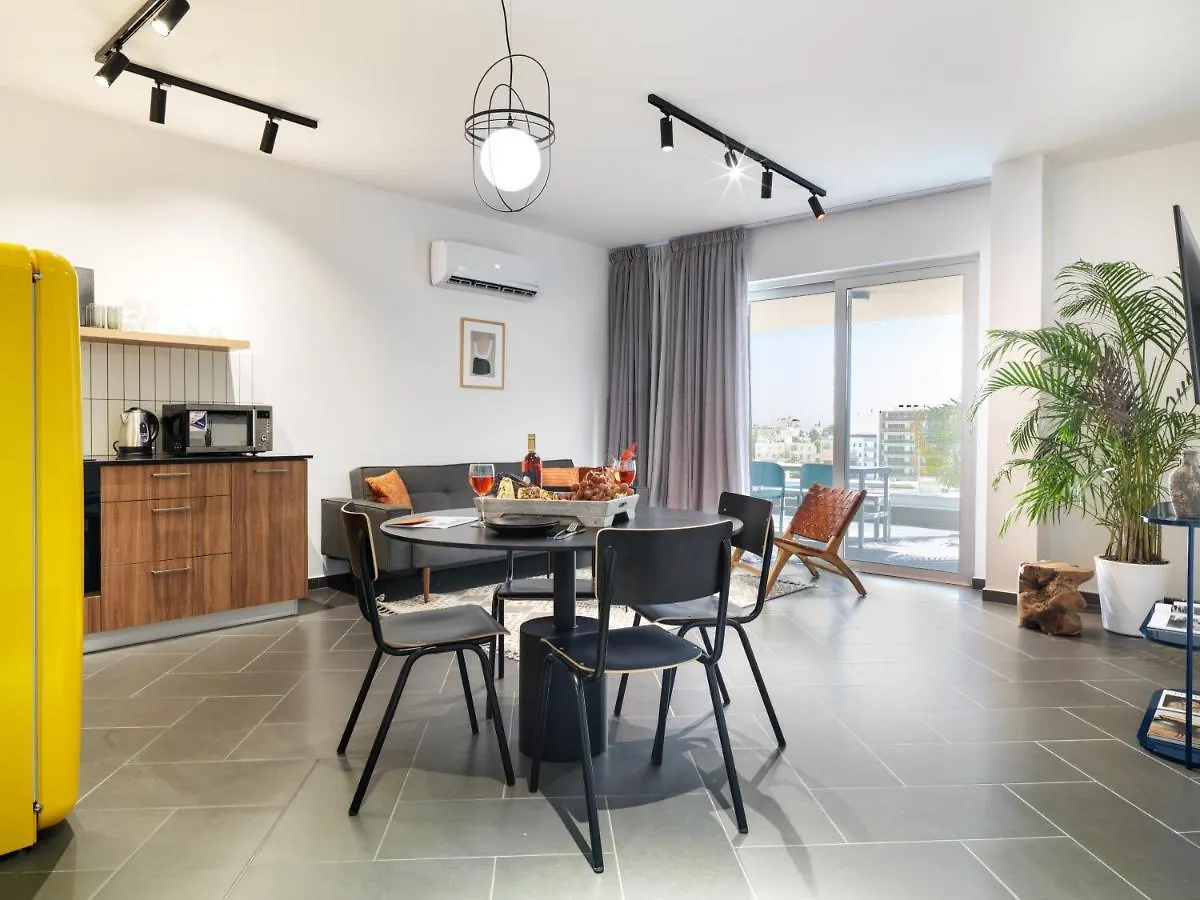 Aparthotel Liv Urban Suites Larnaca