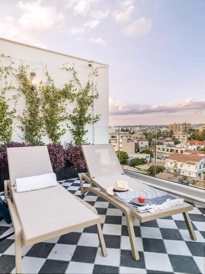 Liv Urban Suites Larnaca Lejlighedshotel